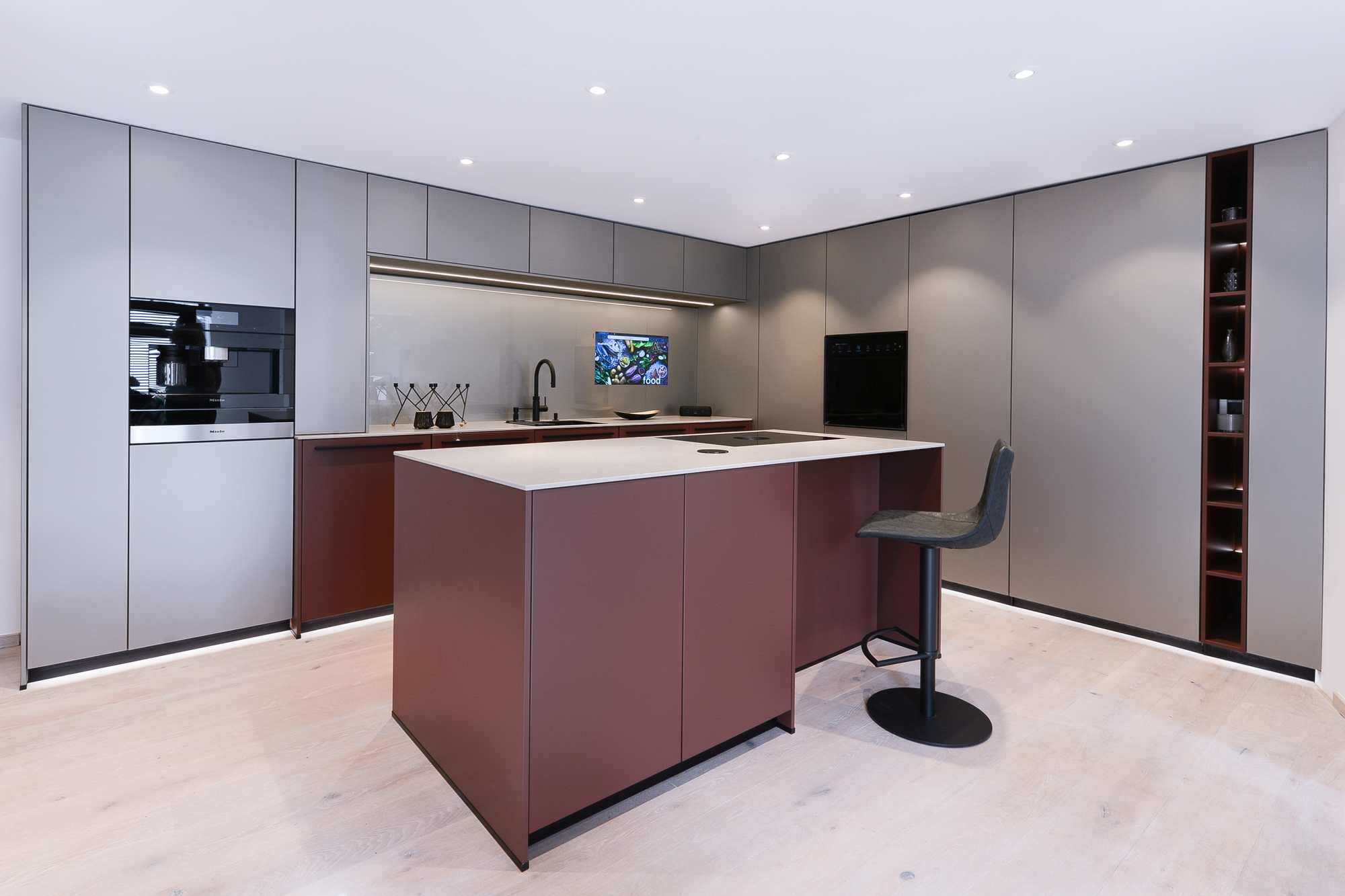 Zweifarbige Designküche